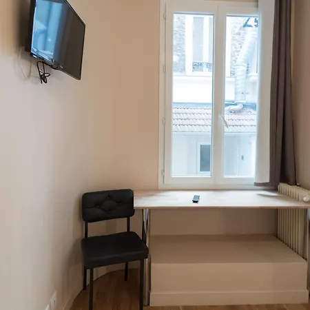 Hotel De La Gare 3*